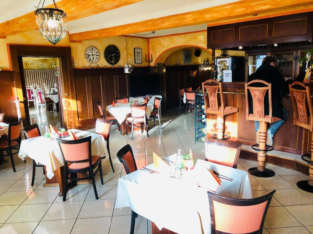 Restaurace v ubytování Hotel Schwarzer Bär