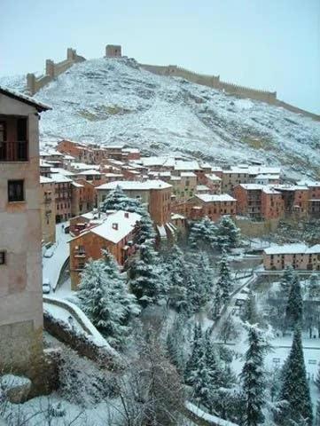 PORTAL DE MOLINA 2 - Piso acogedor en el casco histórico de Albarracín v zimě