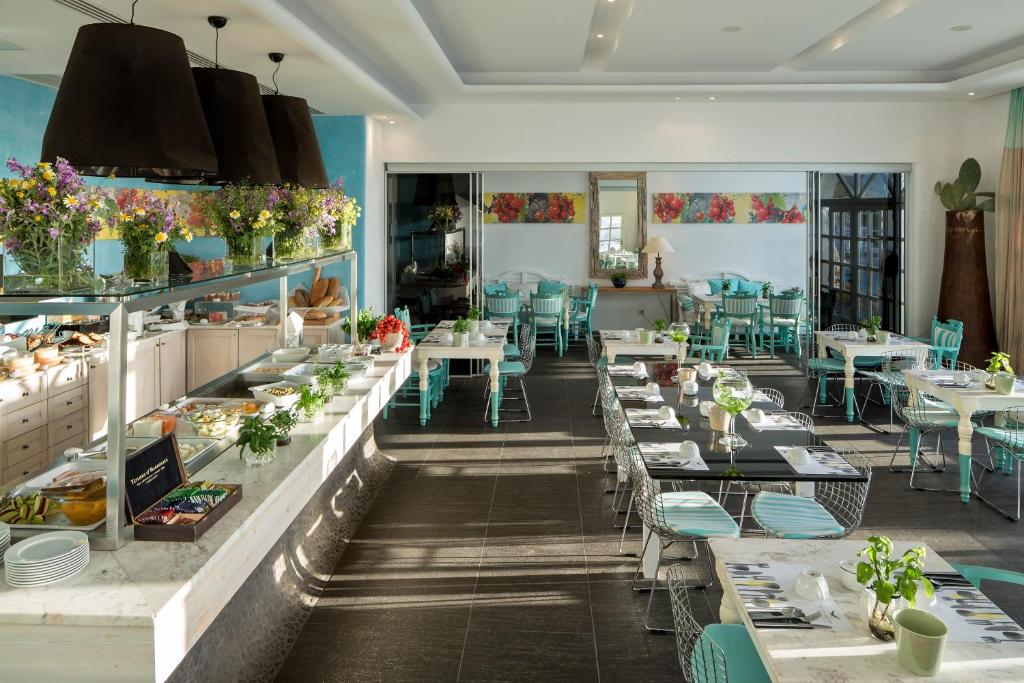 Restaurace v ubytování Aressana Spa Hotel & Suites - Small Luxury Hotels of the World