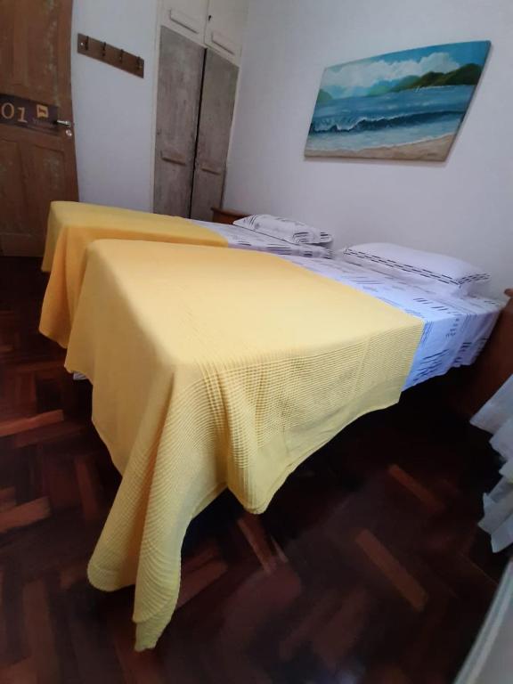  Yellow Hostel Praia da Costa
