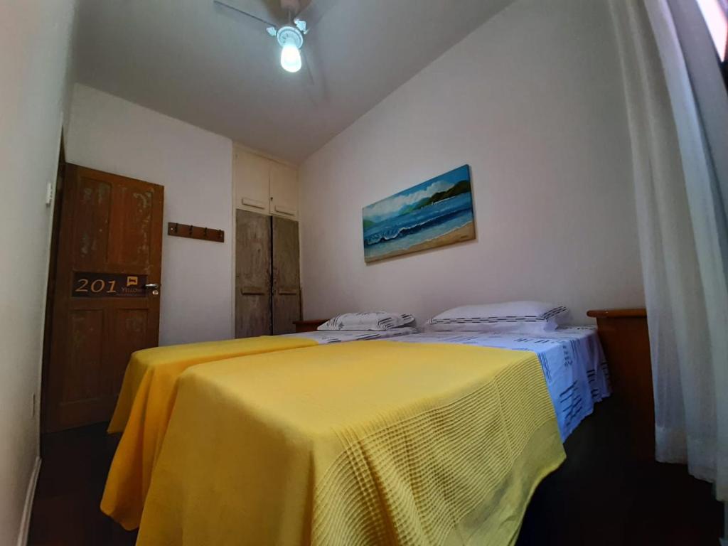  Yellow Hostel Praia da Costa