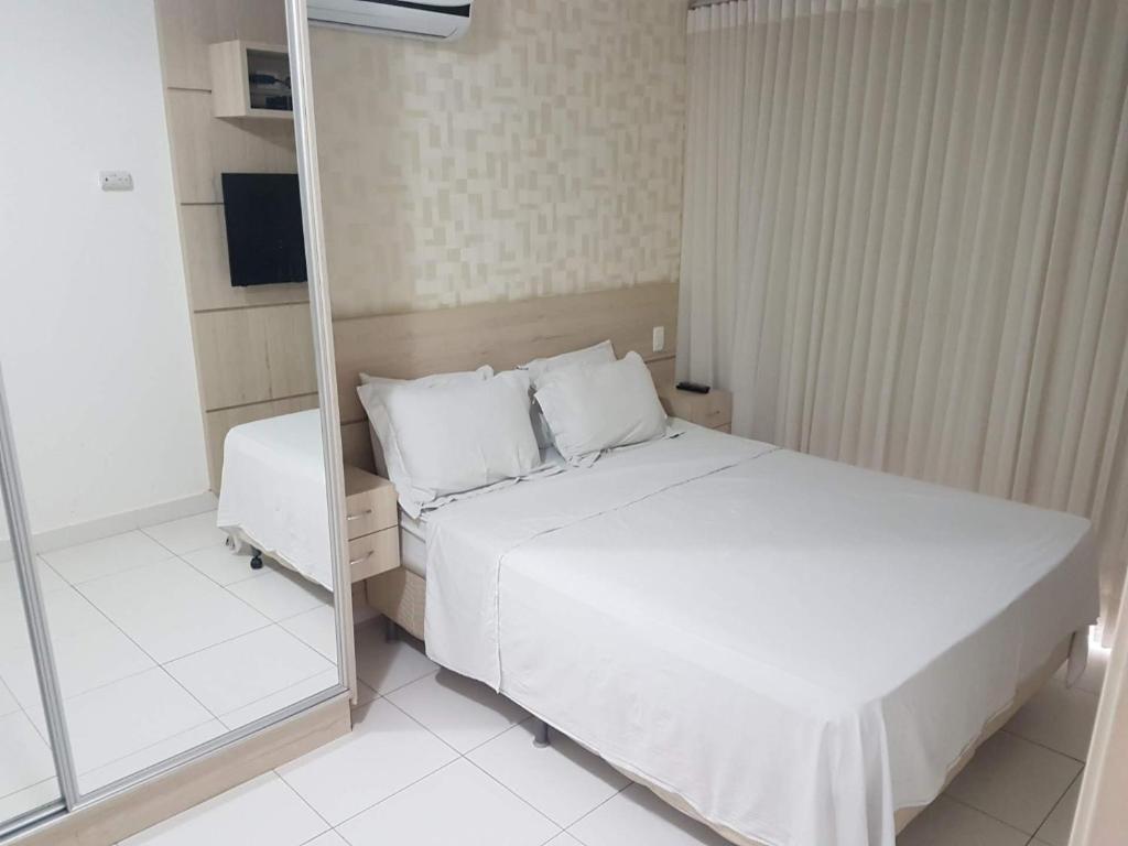  Flat mobiliado em região nobre de Goiânia