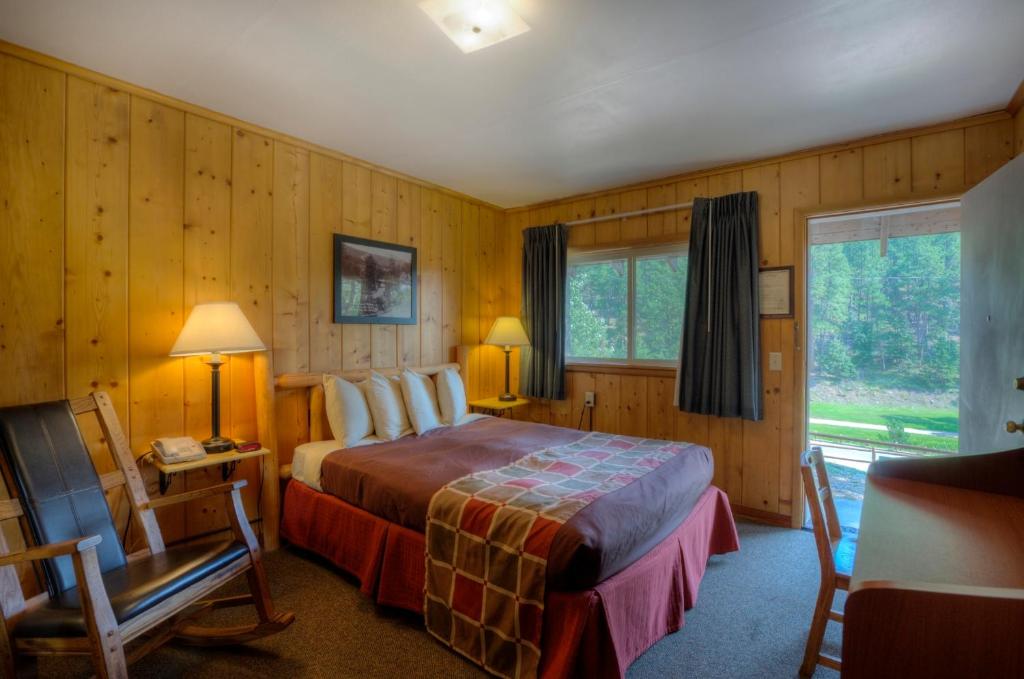 Powder House Lodge - Habitación Pionera- 1 Cama Queen (4 Plex)
