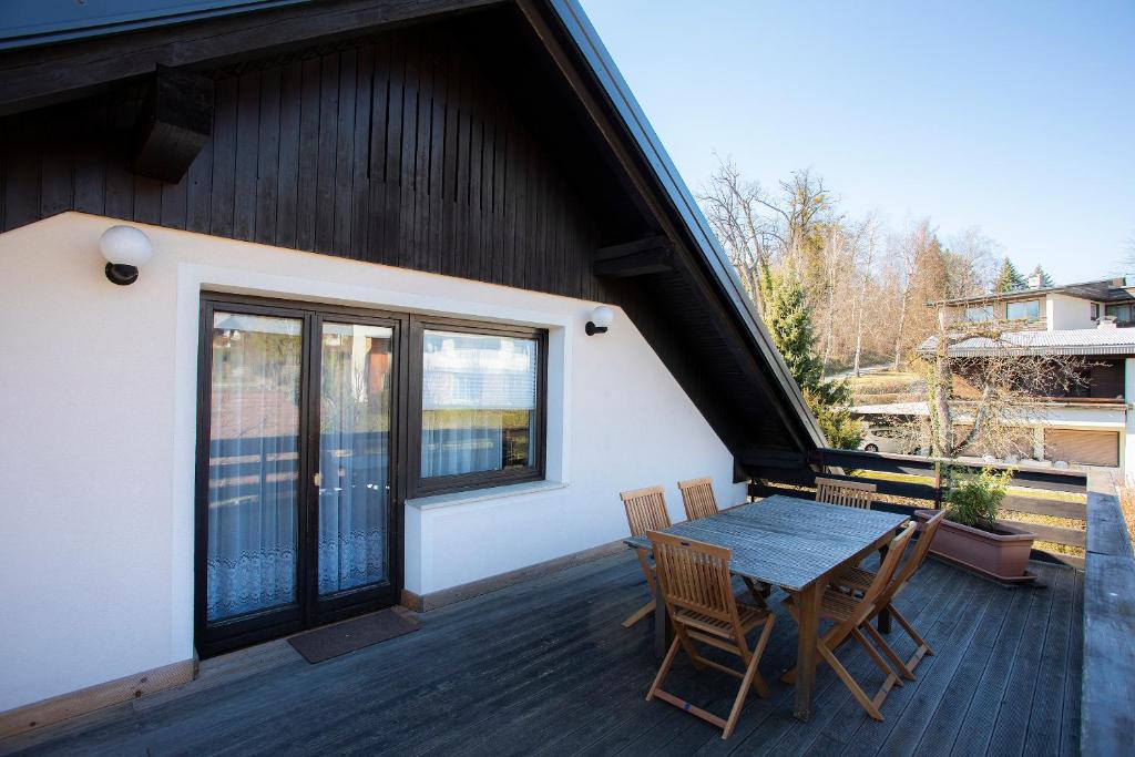 Balkón nebo terasa v ubytování Apartment Harmony Bled