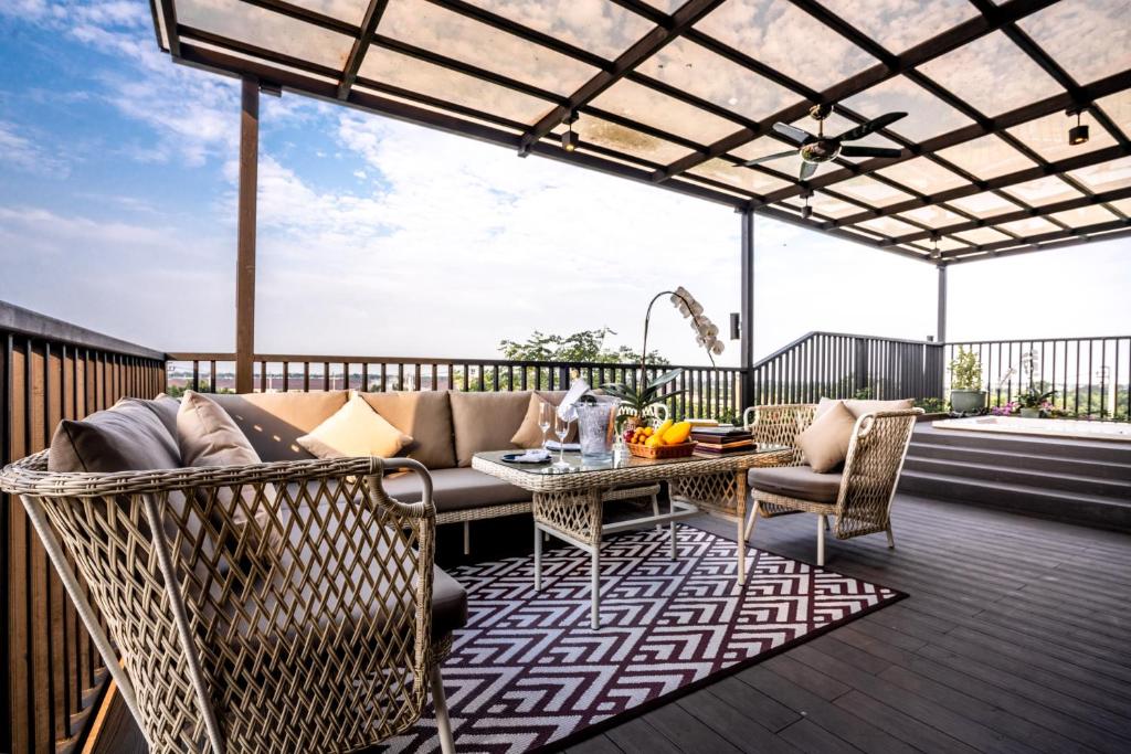 Balkón nebo terasa v ubytování Divalux Resort & Spa Bangkok, Suvarnabhumi Airport-Free Shuttle