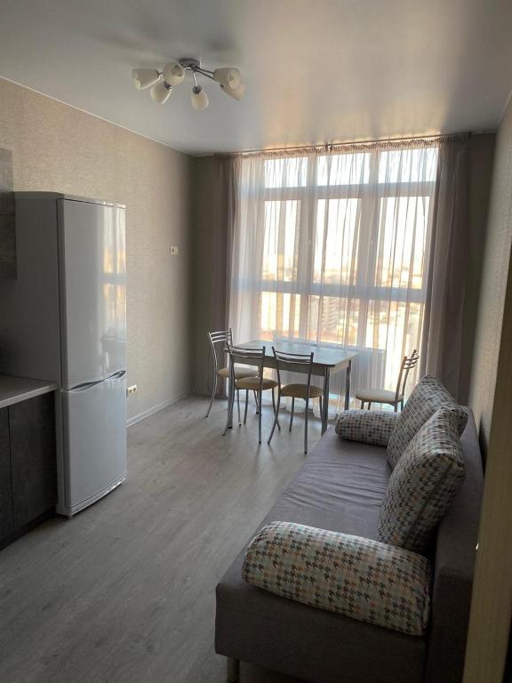 Фото Apartment on Tolstogo 130