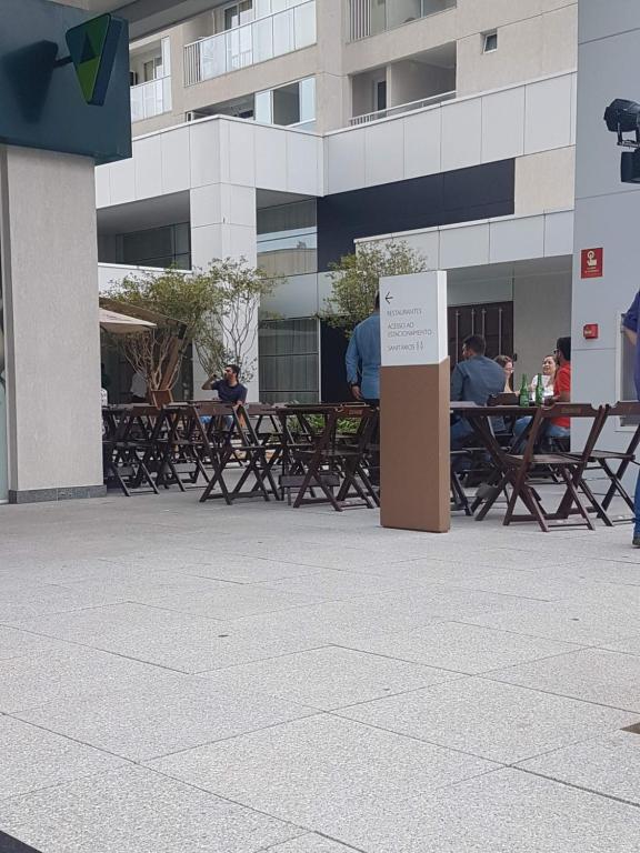  Flat mobiliado em região nobre de Goiânia