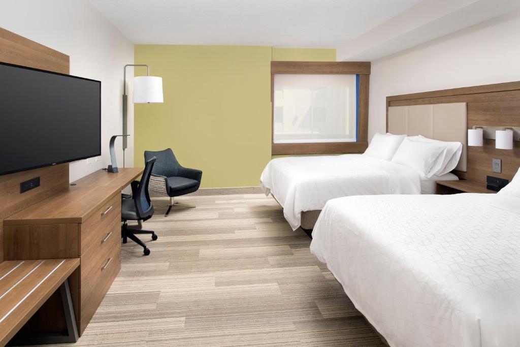 Holiday Inn Express Jacksonville Beach by IHG photo