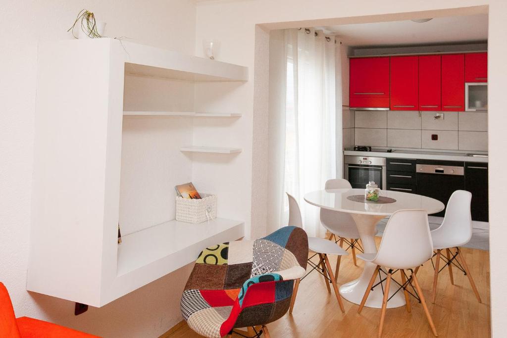 Kuchyňa alebo kuchynka v ubytovaní Sunny & Relaxing Apartment