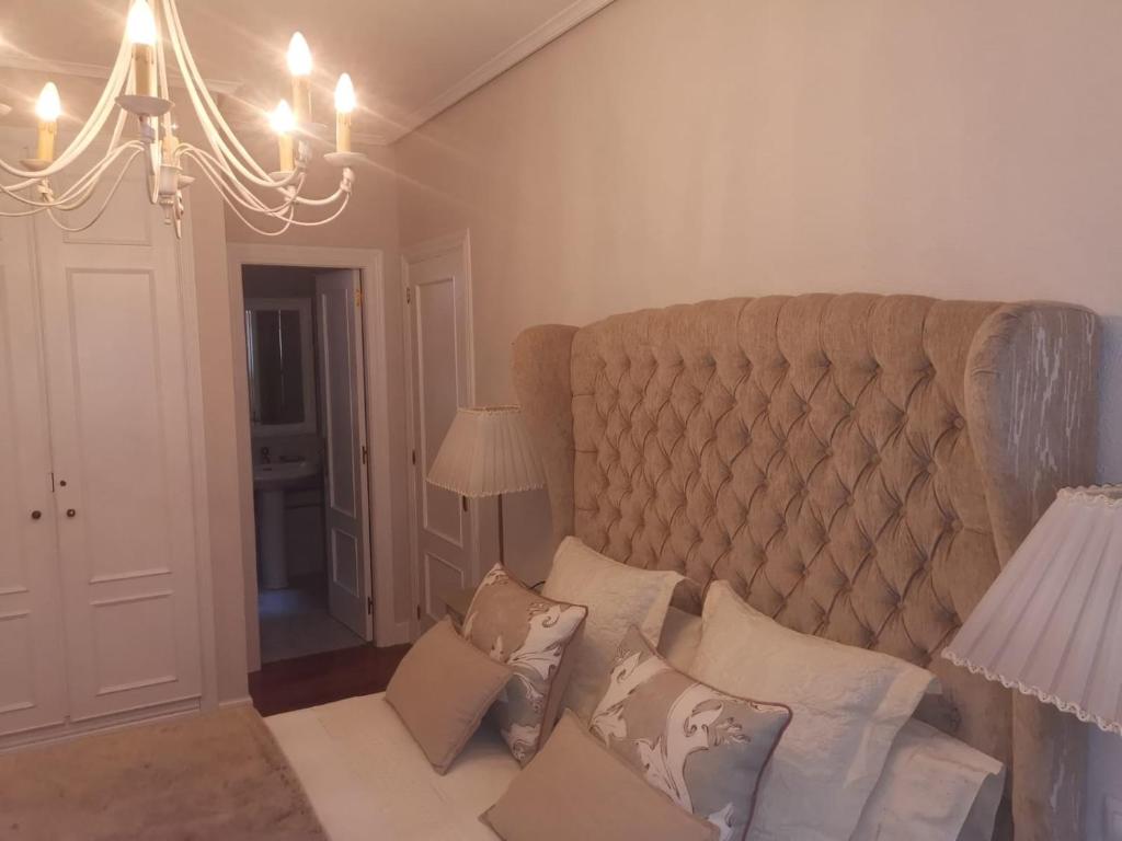 Habitación con baño privado en Bilbao