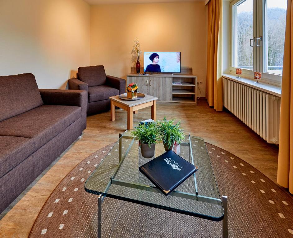 TV a/nebo společenská místnost v ubytování Hotel Bayern Vital