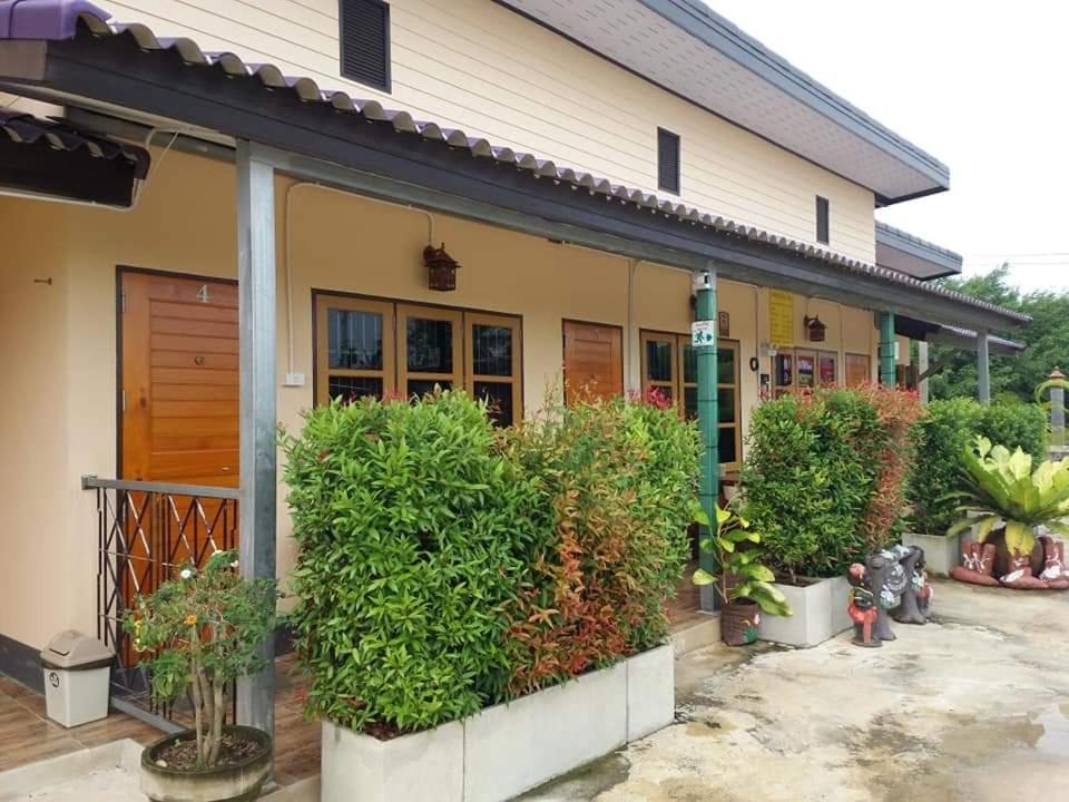 Zahrada ubytování Yotin Guest House