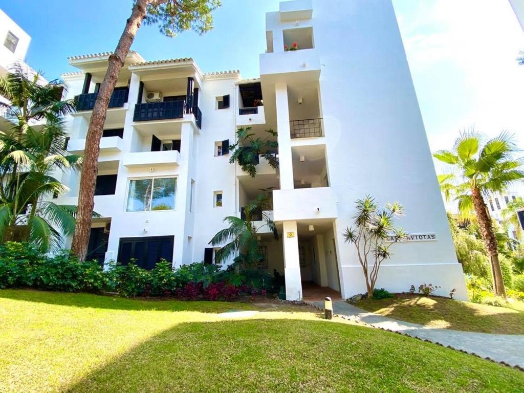 Top Apartment in Los Jardines de las Golondrinas, Marbella ...
