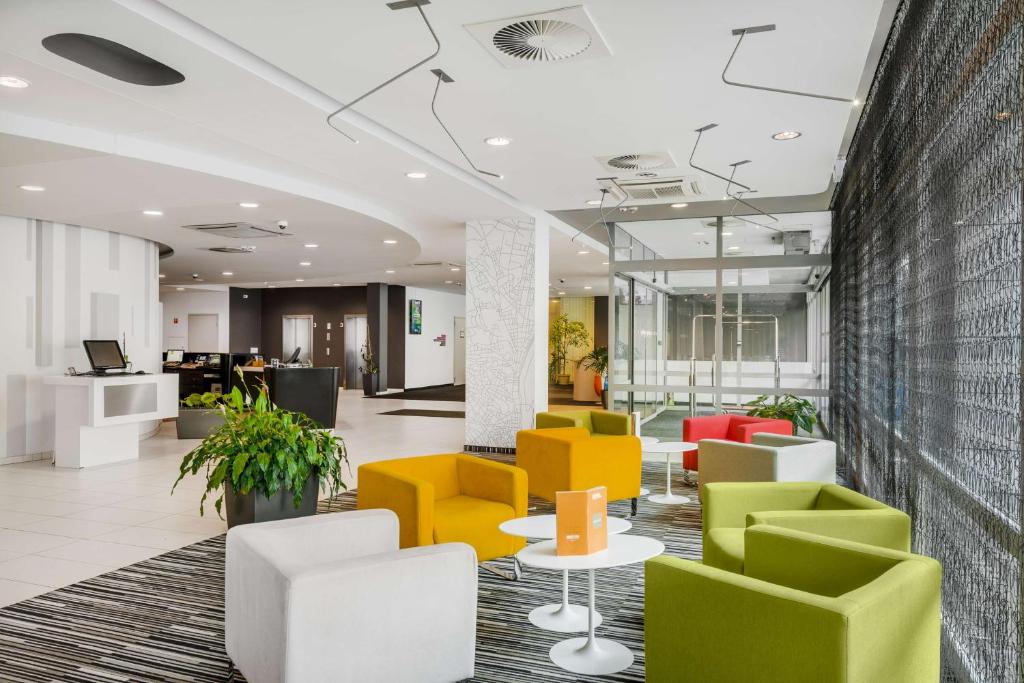 A seating area at Park Inn By Radisson Budapest