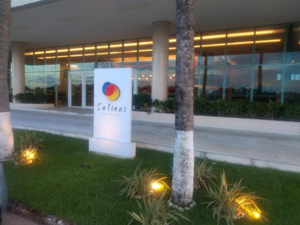  Salinas Park Resort