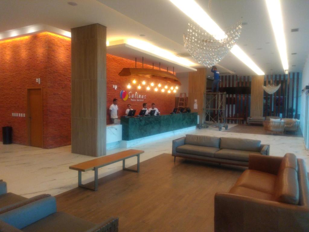  Salinas Park Resort