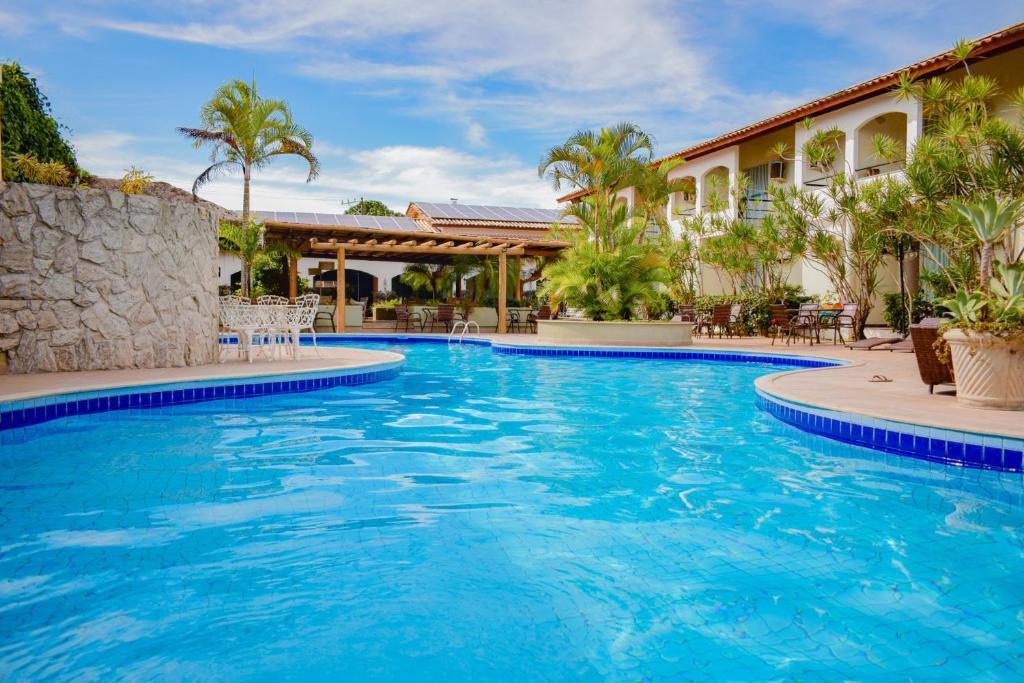 Bazén v ubytování Sarana Praia Hotel nebo v jeho okolí
