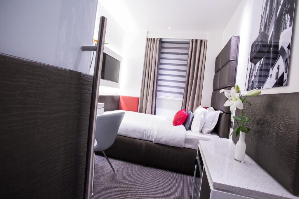 Henley House Hotel - Resim 9