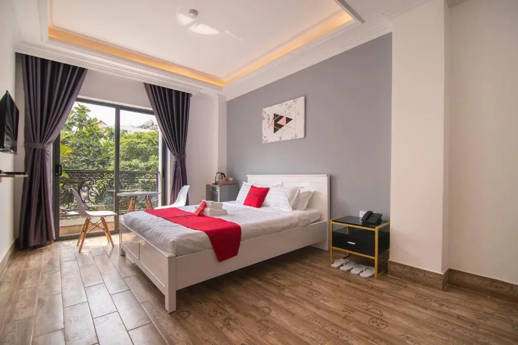 RedDoorz Plus near Tan Son Nhat Airport 3, Ho Chi Minh City, Vietnam