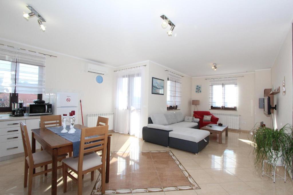 Gallery image of Apartment Dado in Šorići