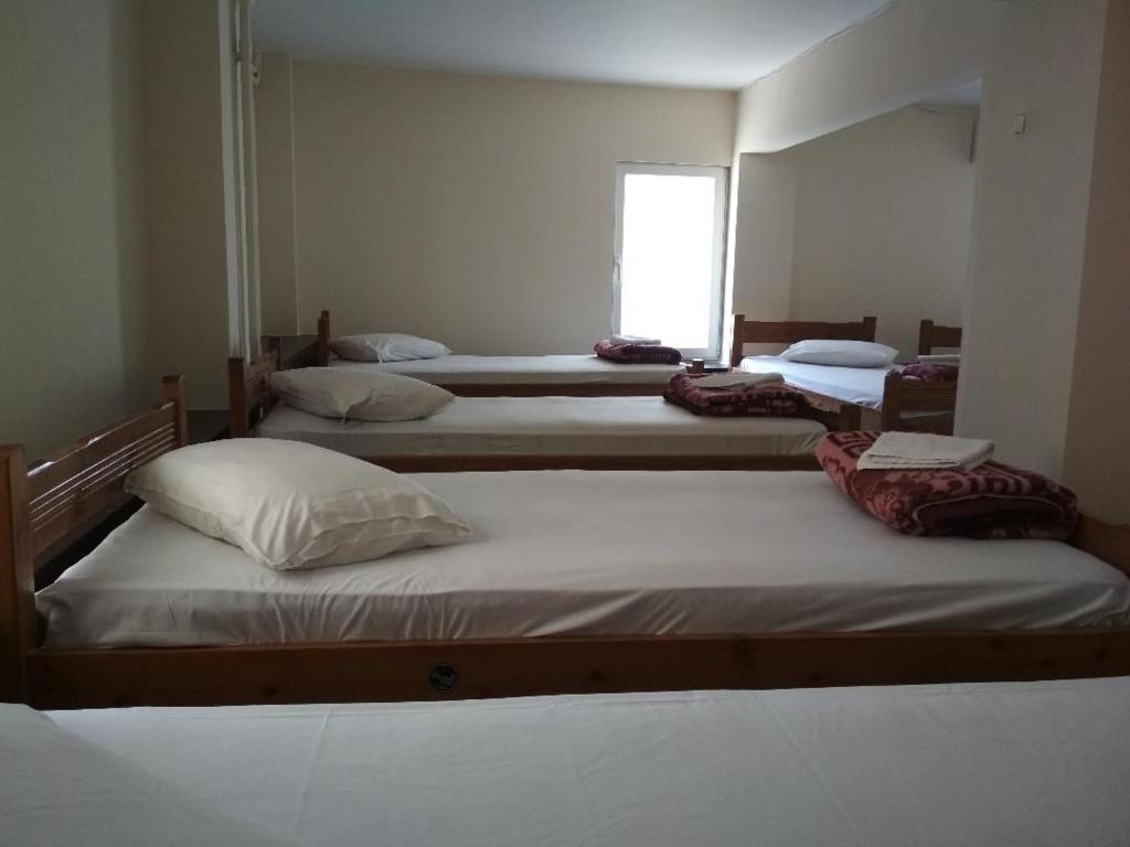 Pella Inn Hostel - Resim 22