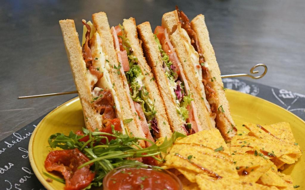 Le Bistro - Resim 16