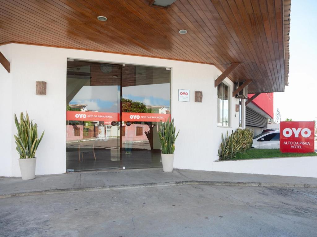  OYO Alto Da Praia Hotel