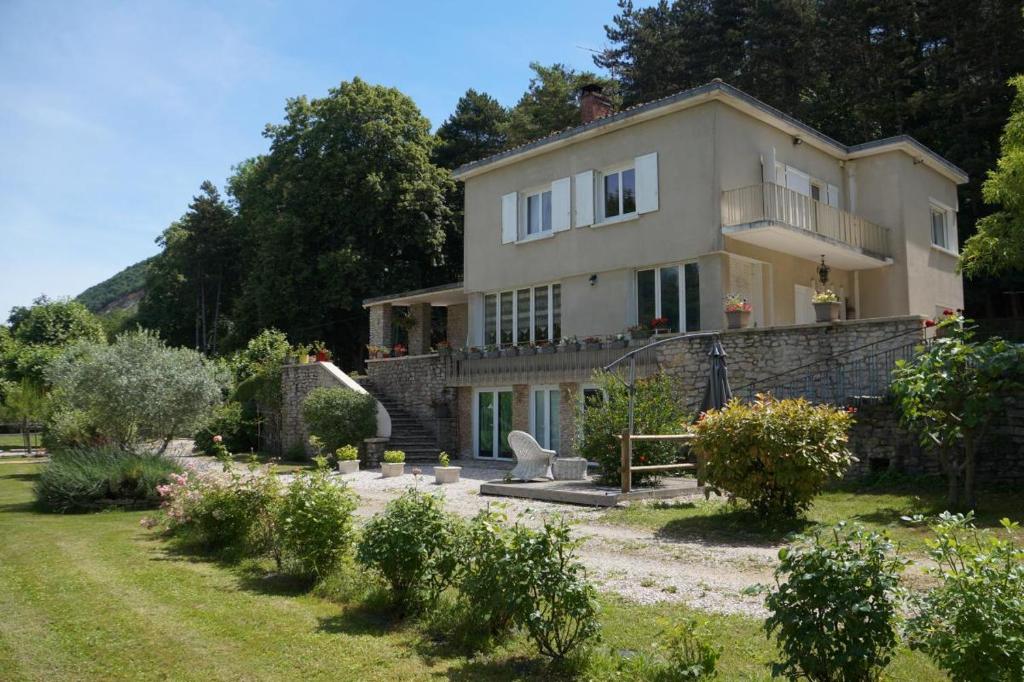 Zahrada ubytování A l'orée du bois - Chambres d'hôtes