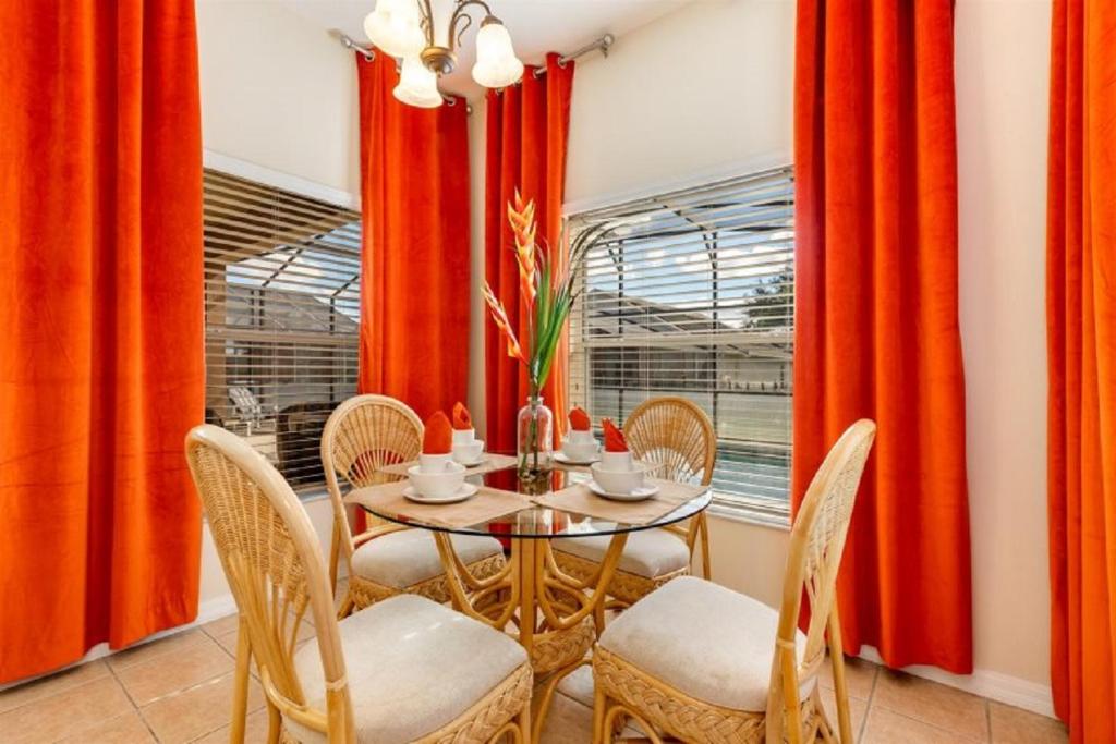 Holiday Villas of Kissimmee - Five-Bedroom House With Pool