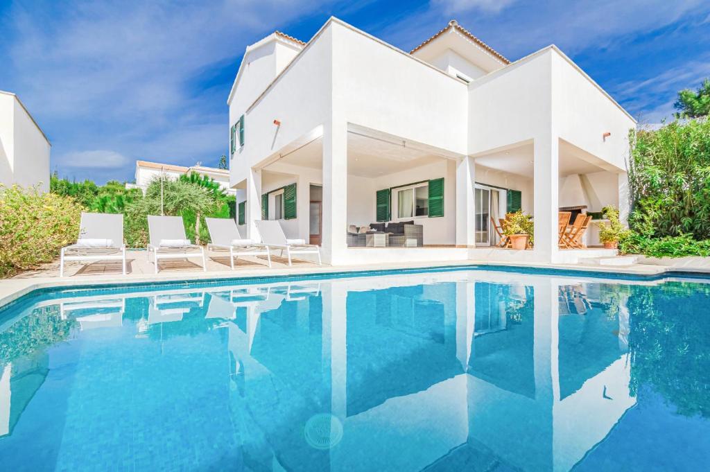 Villa La Calma VI, Es Mercadal – Updated 2022 Prices