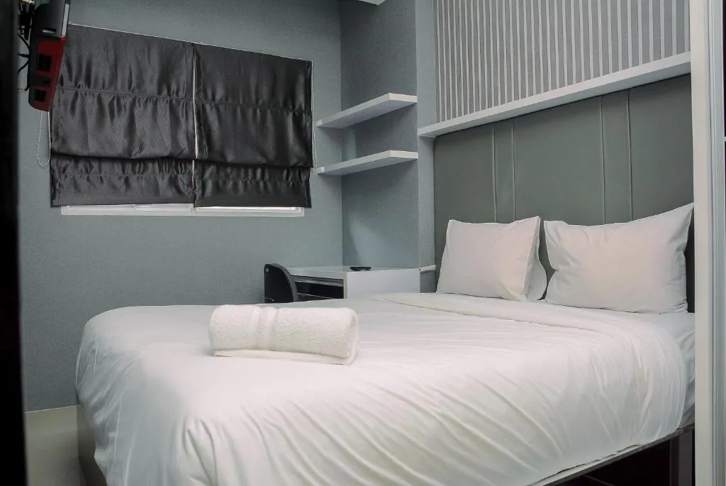 Modern Furnished 1BR @ Signature Park Grande Apartment By Travelio, Jakarta, Indonesia