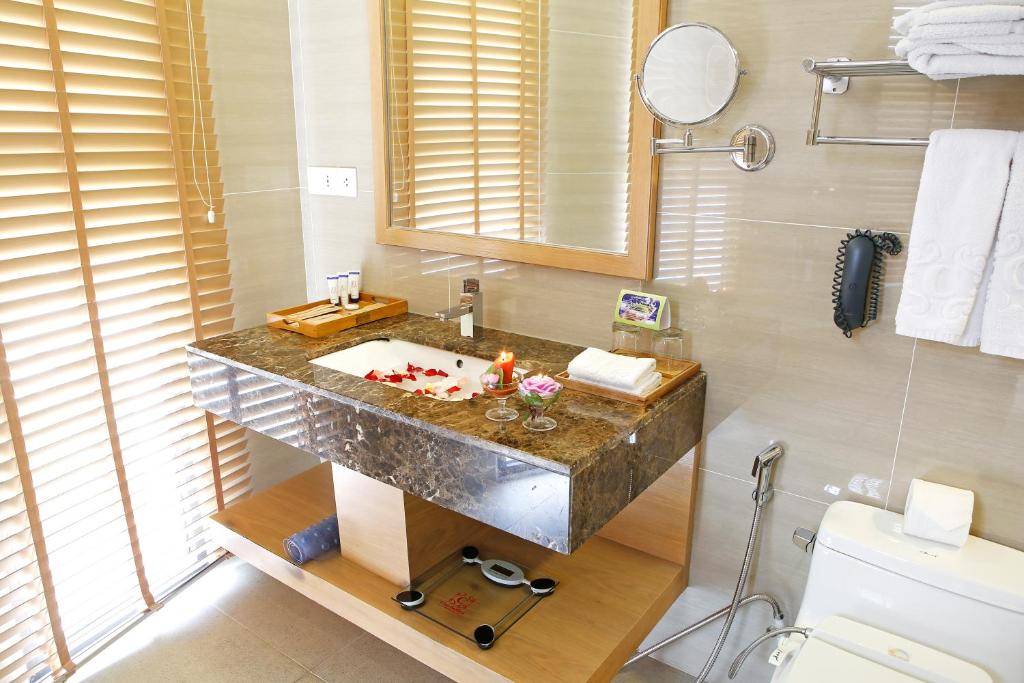 Suite Giường Đôi Nhìn Ra Thành Phố