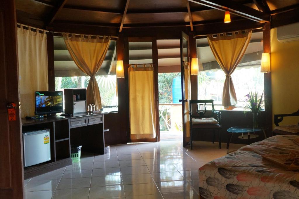 Kuchyň nebo kuchyňský kout v ubytování RELAX ECO Life Center - Khao lak