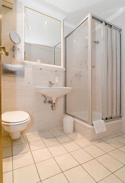 Landgasthof & Hotel Waldow - Chambre Simple Avec Balcon