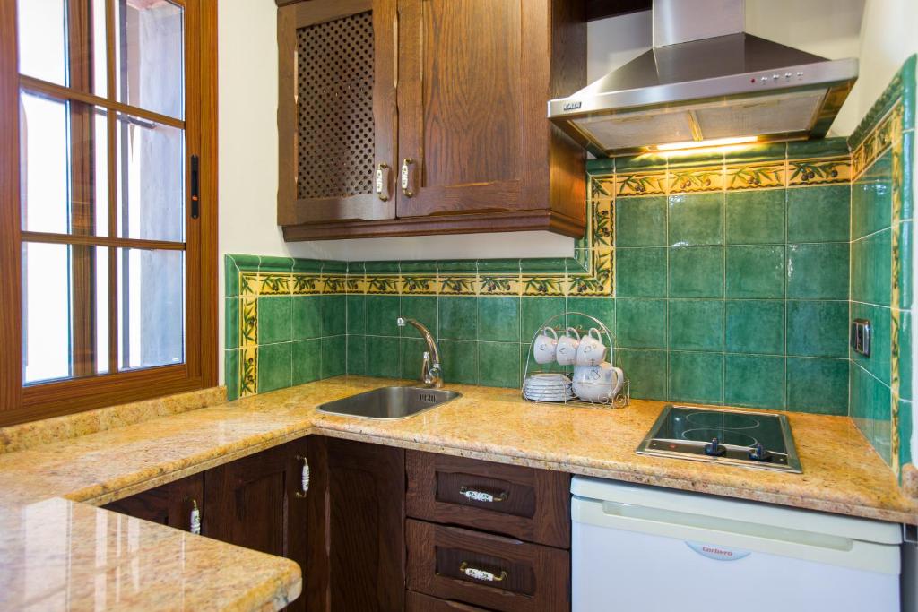 Kuchnia lub aneks kuchenny w obiekcie Hostal Don Joaquín Alora