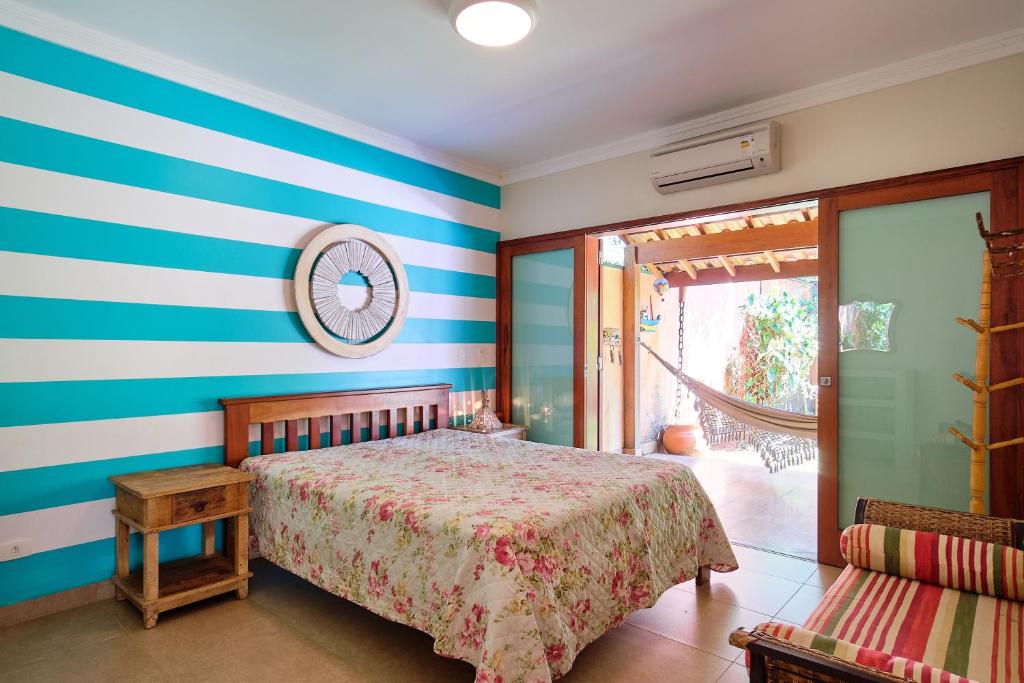  BH25 - CASA DE CINEMA A 30 METROS DA PRAIA!!!