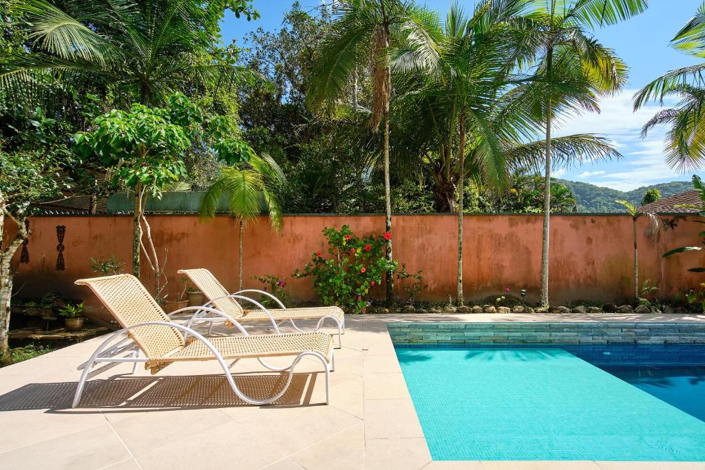  BH25 - CASA DE CINEMA A 30 METROS DA PRAIA!!!