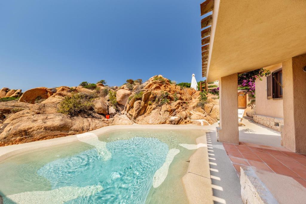 Bazén v ubytovaní Costa Paradiso Resort alebo v jeho blízkosti