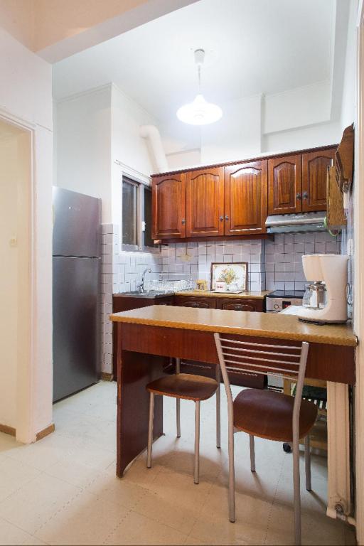 A kitchen or kitchenette at Flat in central Athens - Pangrati