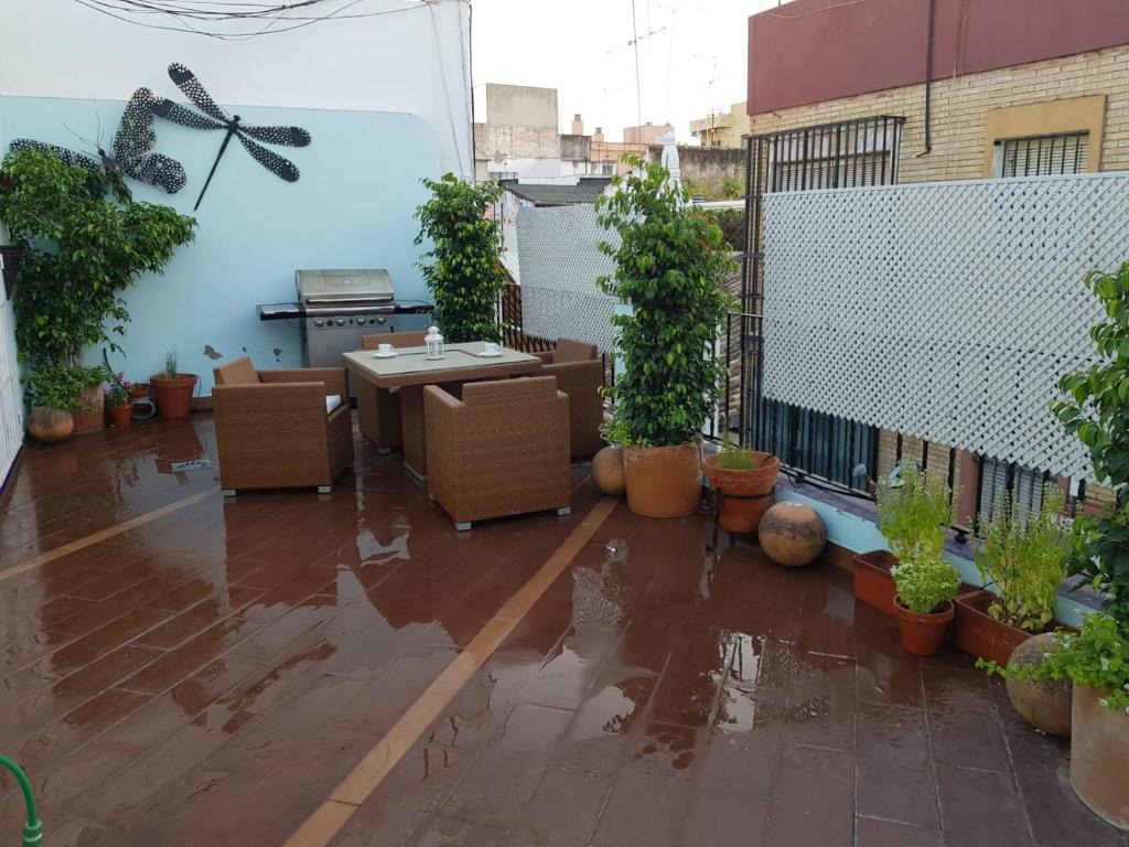 Casa completa 3 plantas- Oasis de paz con Terraza, Seville ...