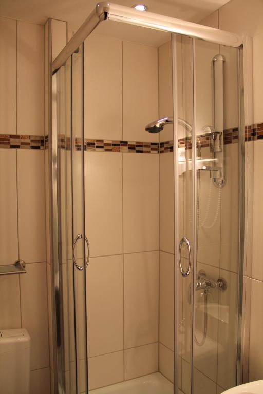 Koupelna v ubytování Wali's Hotel