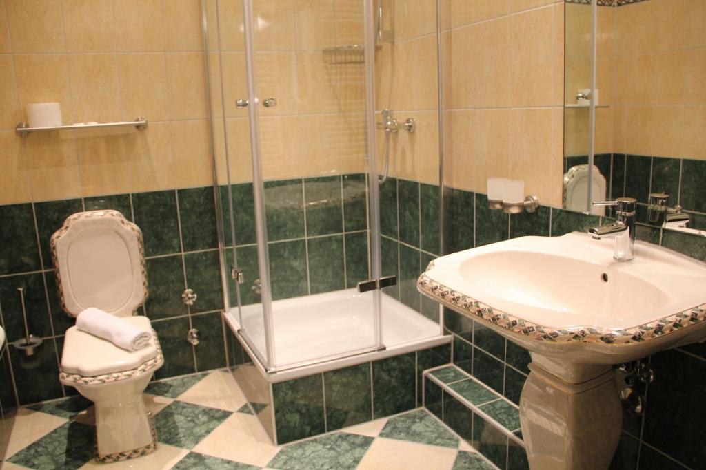 Koupelna v ubytování Wali's Hotel