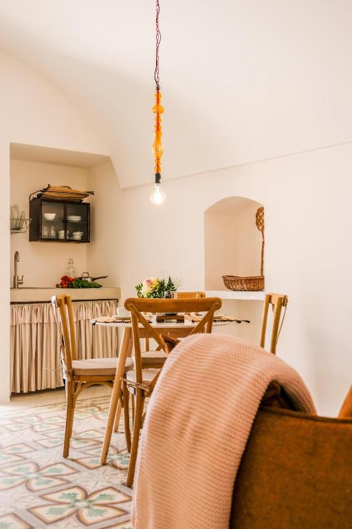 Kuchyň nebo kuchyňský kout v ubytování Masseria D'Erchia