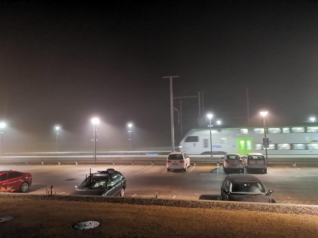 Hotel16 by Messe & Stadion Suisse in Minuten & Late Check-in - Resim 15