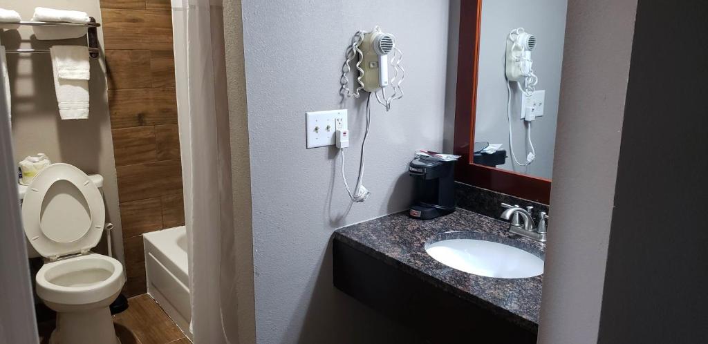 Days Inn by Wyndham West Des Moines - Clive - King Room - Niet -roken