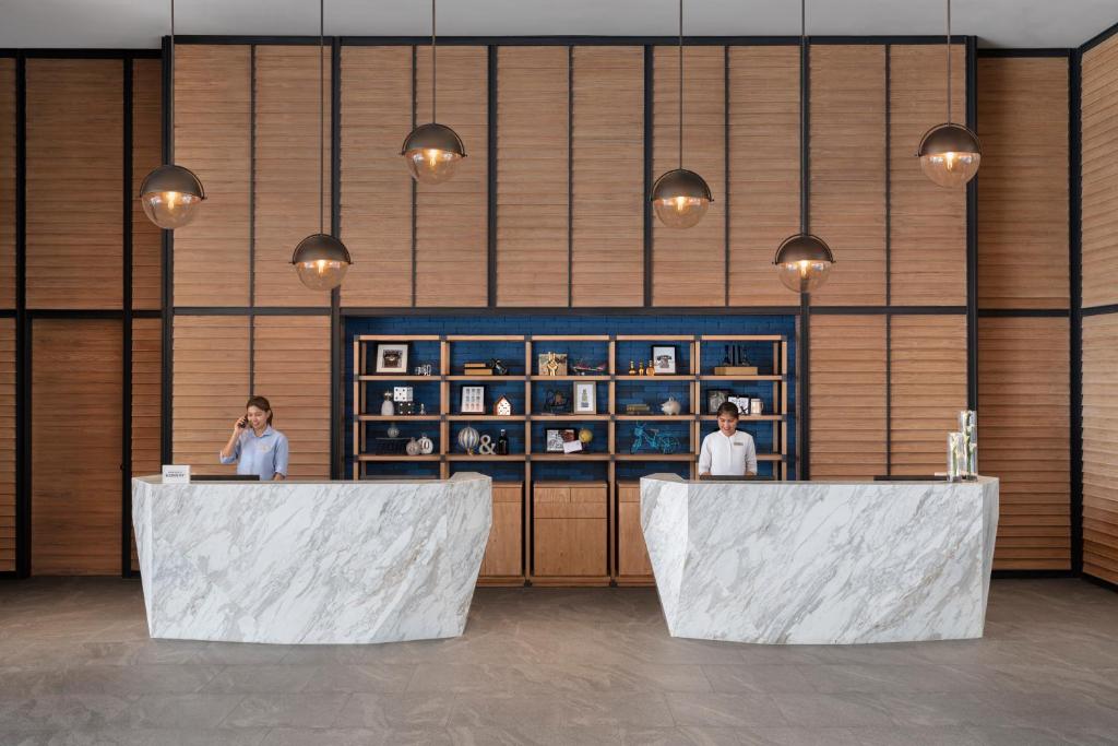 Four Points by Sheraton Phuket Patong Beach Resort - Resim 6