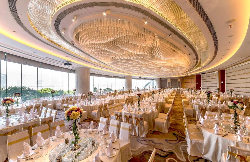 Restaurace v ubytování Crowne Plaza Macau by IHG