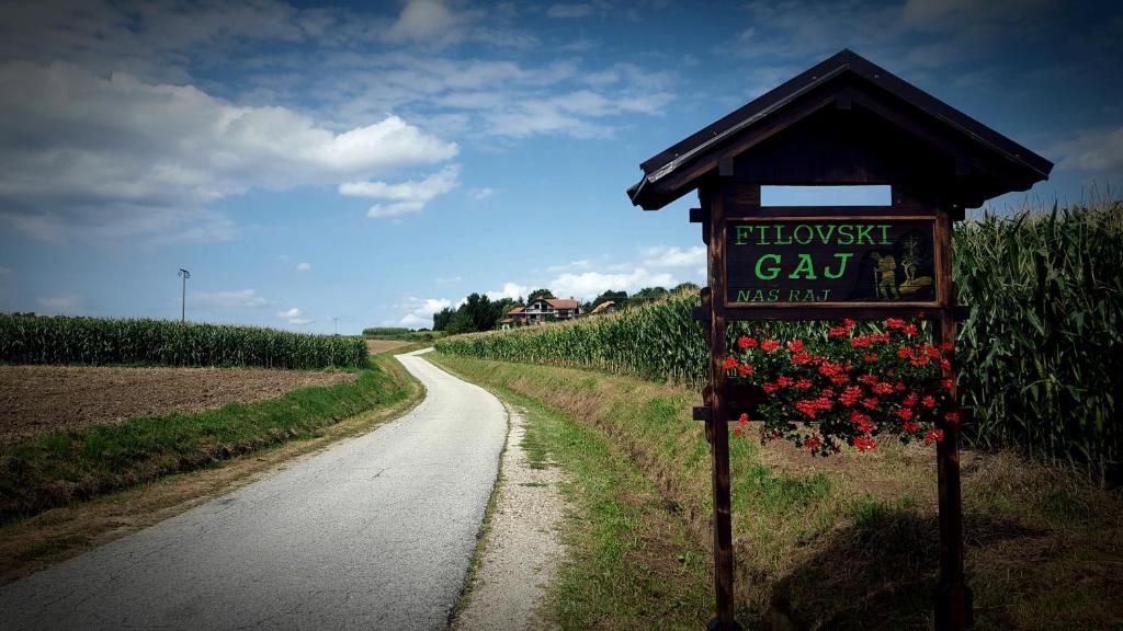 Foto sihtkohas Filovci asuva majutusasutuse Glamping NA BREJGI galeriist