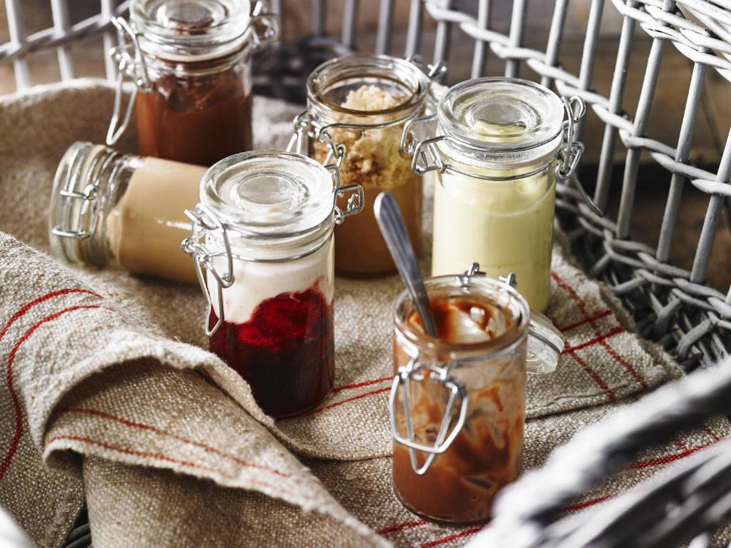 Holiday Inn Hotel & Suites Calgary South - Conference Ctr by IHG - Resim 30