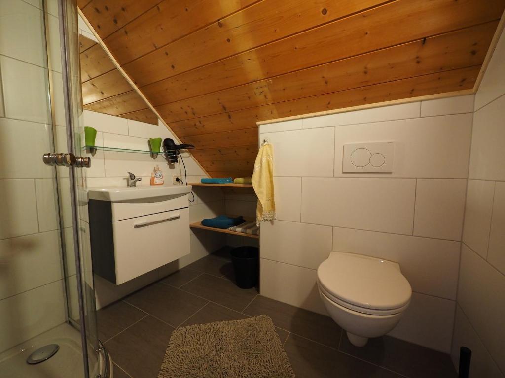 Koupelna v ubytování Haus Fiel